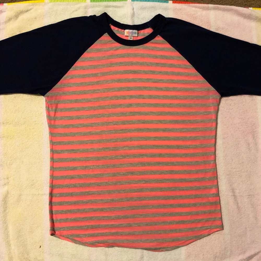 LuLaRoe Randy Tee Shirt